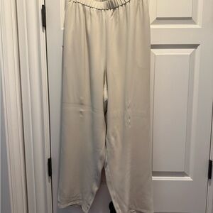 Eileen Fisher 100% silk Cream Elastic Waist Pants